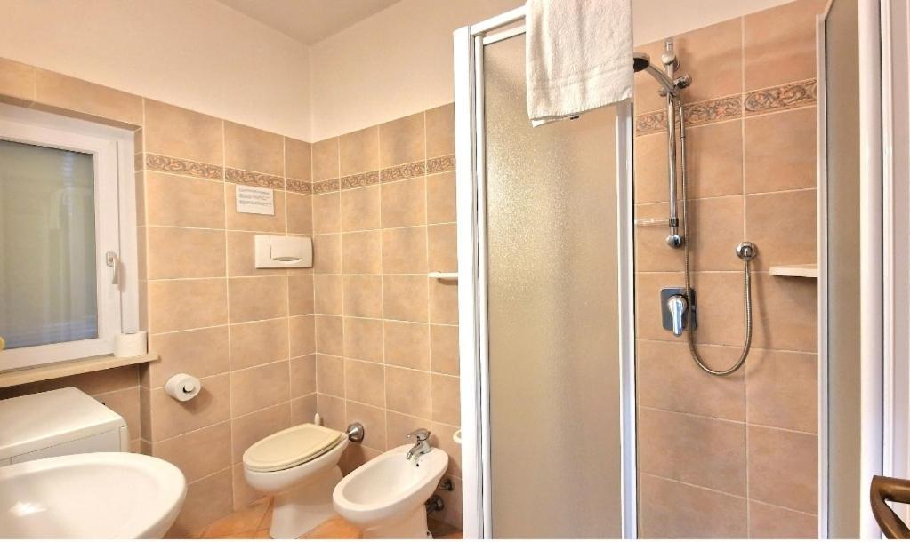 ברדולינו Chiara Pool Apartment מראה חיצוני תמונה